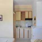 Porto Apergis Apartahotel