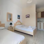 Porto Apergis Aparthotel