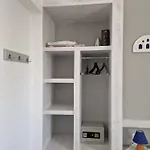Porto Apergis 3*