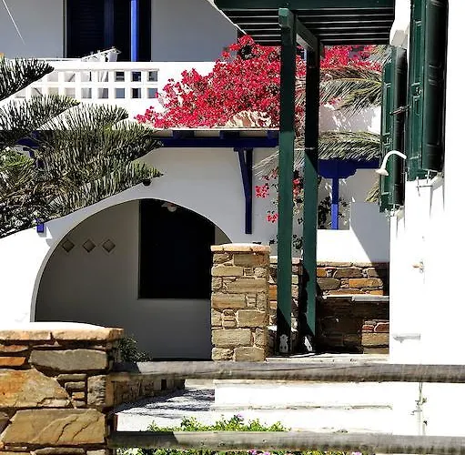 Porto Apergis 아파트호텔 3*