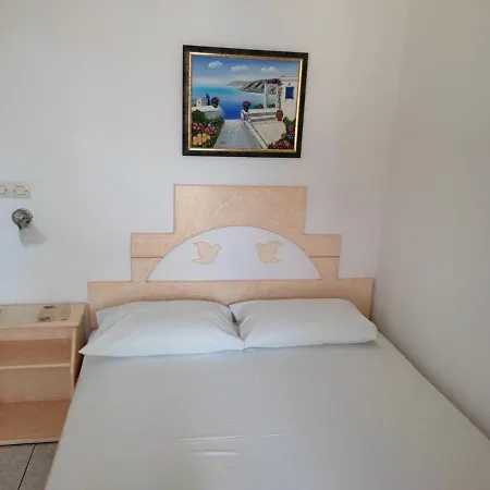 Porto Apergis Апарт-отель 3*