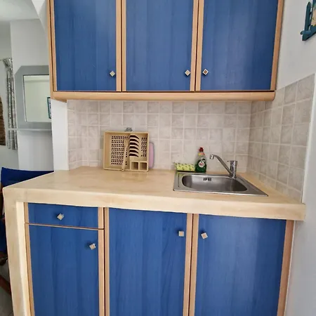 Porto Apergis 3*