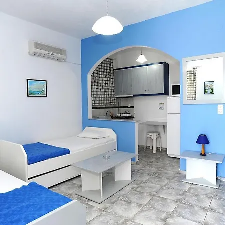 Porto Apergis Aparthotel
