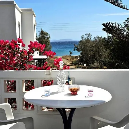 Porto Apergis Aparthotel 3*
